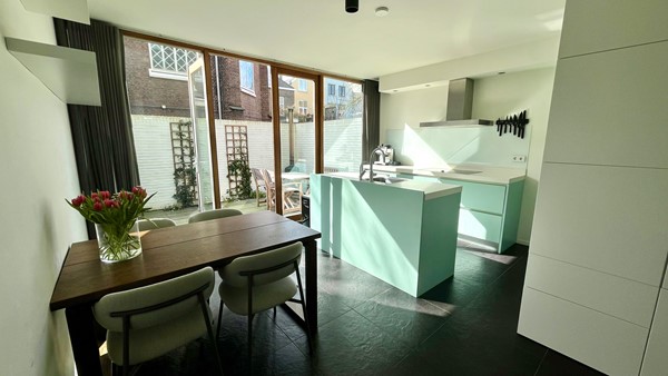 Medium property photo - Vondelstraat, 2513 EV The Hague